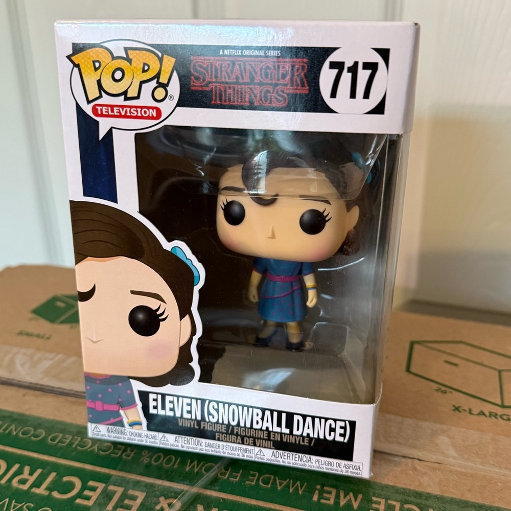 Funko Pop Stranger Things- Eleven Snowball Dance